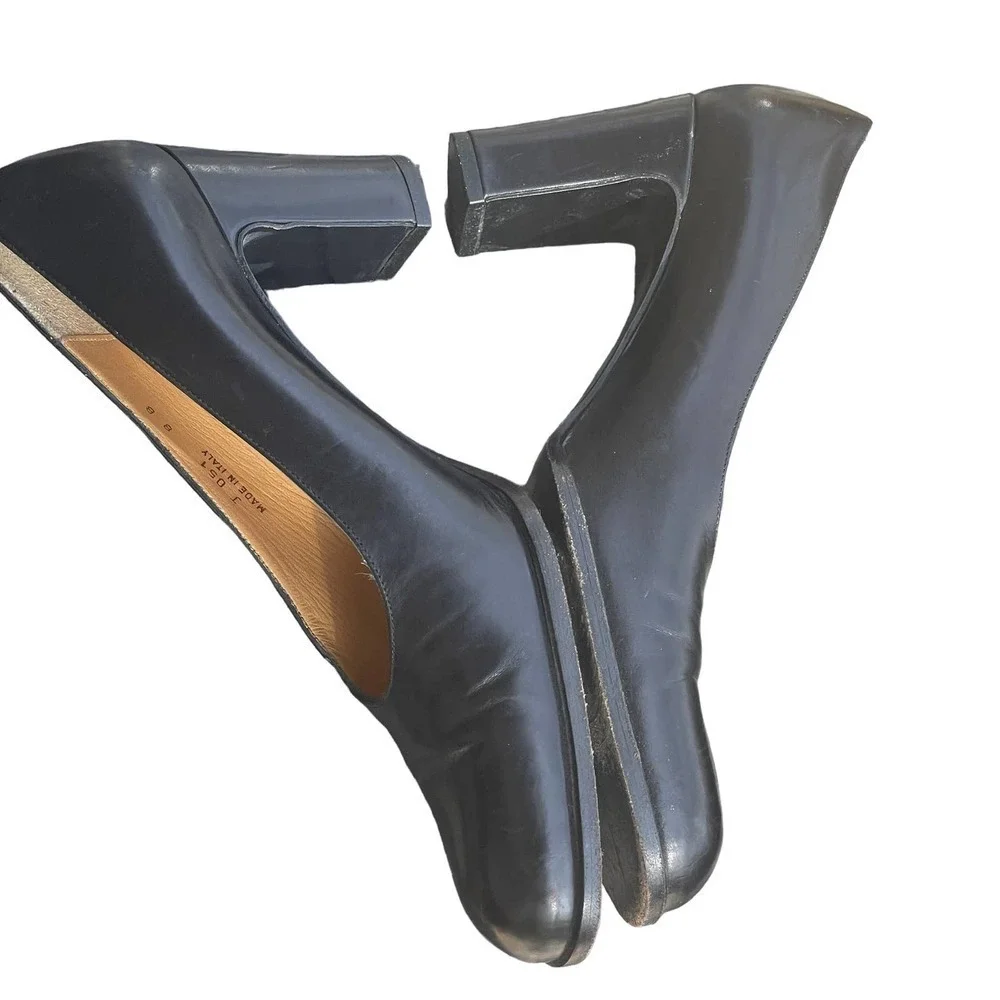 Coach New York Black Leather Round Toe Block Heels  - Size 8